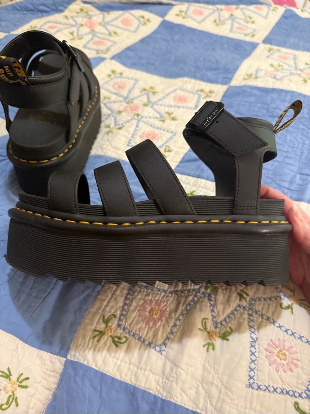 DR MARTENS BLAIRE QUAD PLATFORM SANDALS BLACK WOMENS SIZE 8 - Picture 10 of 10